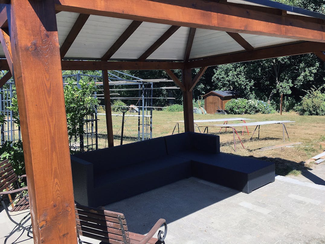 Havepavillon med tapsamlinger Havepavillon med tapsamlinger